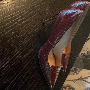 Vince Camuto croc Heels